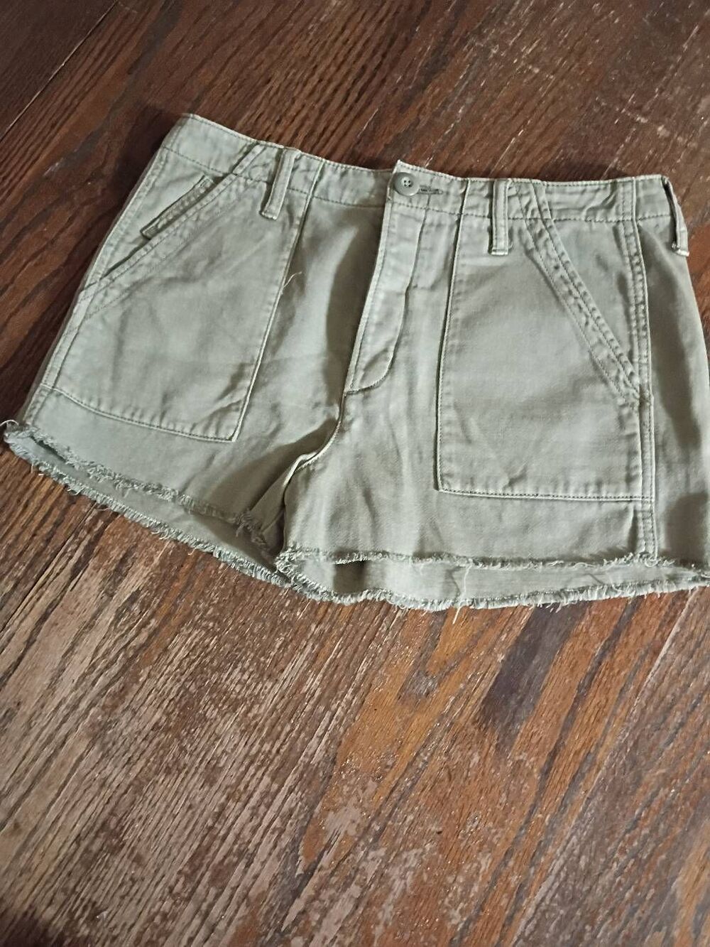 New Size 8 American Eagle Super High Rise Grey Raw Hem Button Fly Shorts Casual